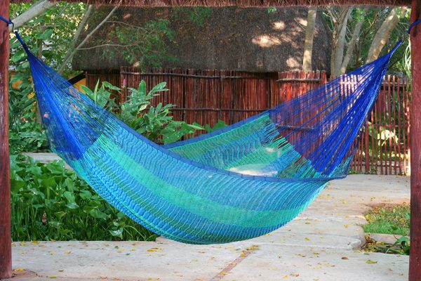 Queen Size Cotton Hammock in Caribe - Image 3